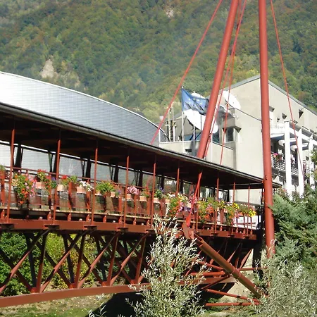 Aparthotel Rive Droite 3*