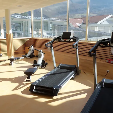 Rive Droite Aparthotel 3*