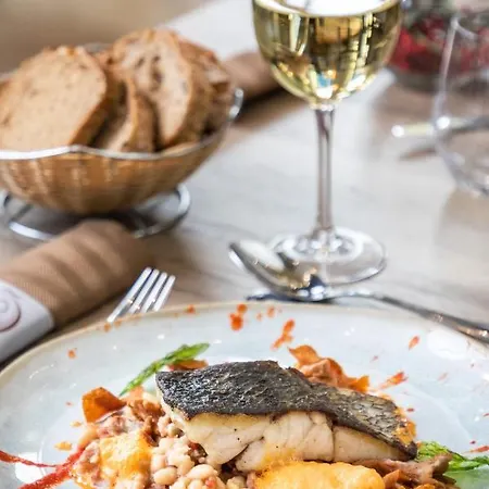 Apart-hotel Rive Droite 3*