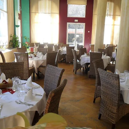 Rive Droite Appart hôtel 2*
