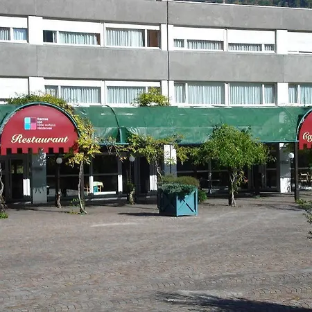 Rive Droite 公寓式酒店 3*
