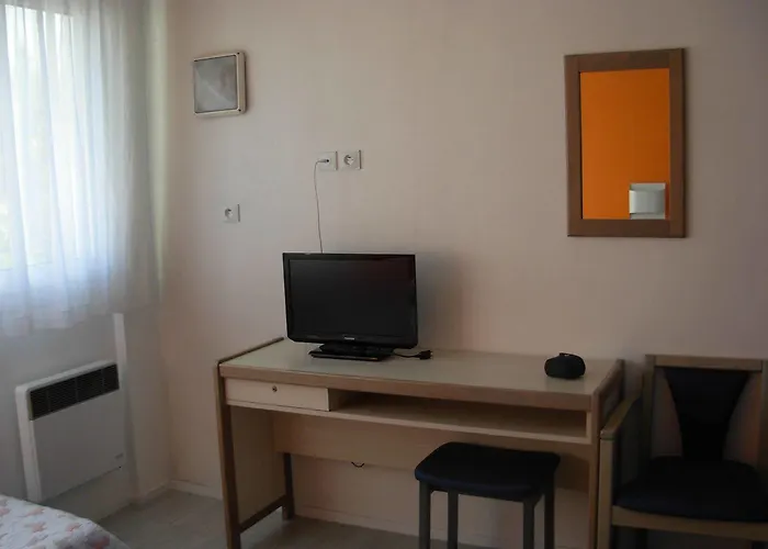 Aparthotel Rive Droite 3*